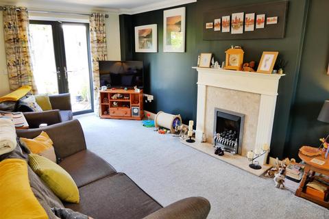 4 bedroom terraced house for sale, Lake View, Calne