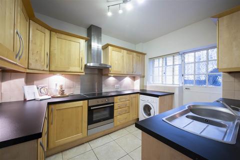 2 bedroom flat to rent, 145 Fulham Road, London, SW3