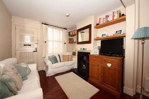2 bedroom terraced house to rent, St Helens Road, W13