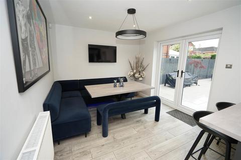 4 Rotherhead Close, Horwich, Bolton, BL6 5UG