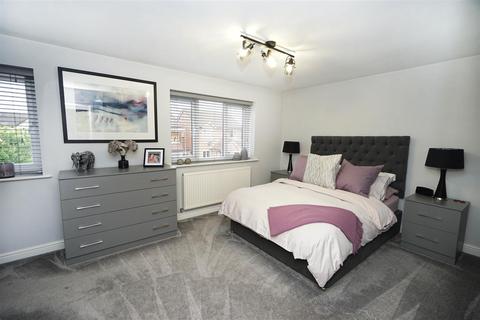 4 Rotherhead Close, Horwich, Bolton, BL6 5UG