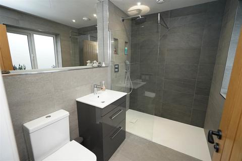 4 Rotherhead Close, Horwich, Bolton, BL6 5UG
