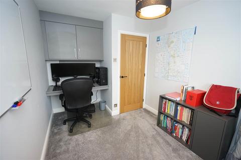 4 Rotherhead Close, Horwich, Bolton, BL6 5UG