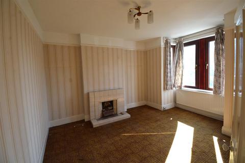 2 bedroom house for sale, Vicarage Farm Road, Hounslow TW3