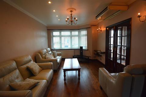 6 Ivanhoe Road, Hounslow, TW4 7JJ