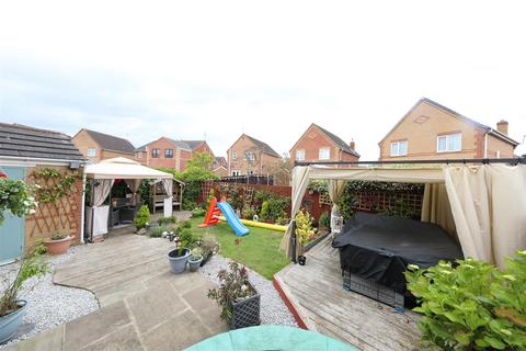 3 bedroom house for sale, Parcevall Drive, Kingswood, Hull