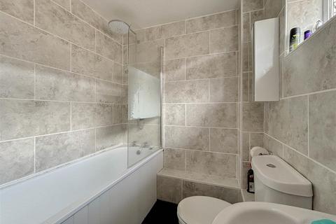 15 Arcadia Road, Burnham-on-crouch, CM0 8EF