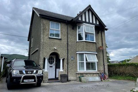 3 bedroom detached house for sale, Aberystwyth Road, Machynlleth, Powys, SY20