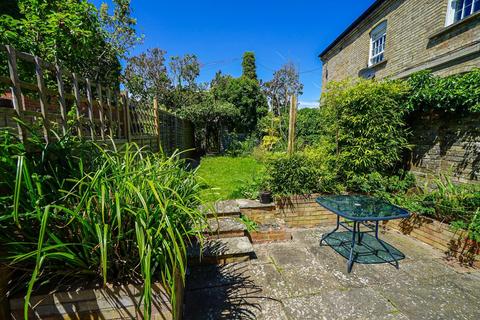 3 bedroom end of terrace house for sale, Mentmore Road, Linslade, Leighton Buzzard