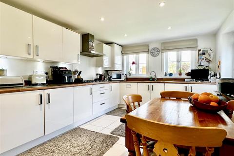 4 bedroom detached house for sale, Grapple Close, Barnstaple EX31