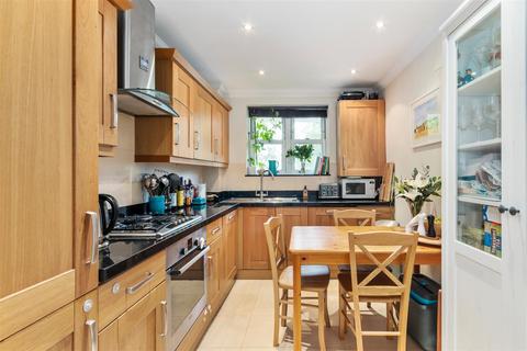 2 bedroom flat for sale, The Downs, West Wimbledon SW20