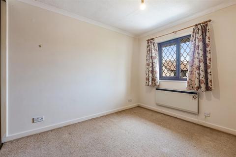 15 Barnfield, East Allington, Totnes, TQ9 7QR