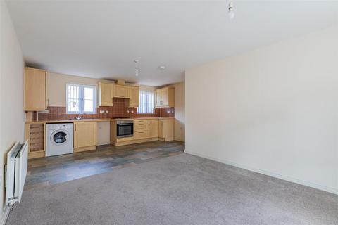 2 bedroom flat to rent, Goetre Fawr, Cardiff CF15