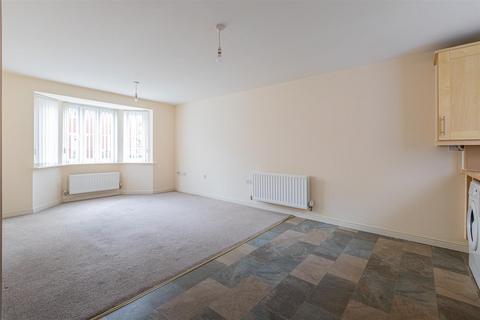 2 bedroom flat to rent, Goetre Fawr, Cardiff CF15