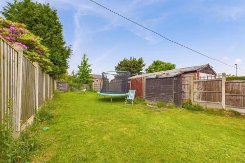 2 bedroom semi-detached house for sale, Perlethorpe Avenue, Nottingham NG4