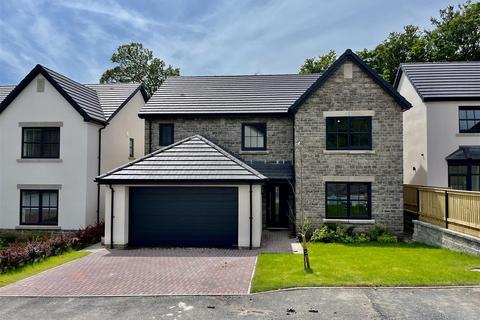 4 bedroom detached house for sale, Pen-Y-Fai Gardens, Llanelli SA15