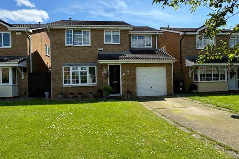 4 bedroom detached house for sale, Girton Walk, Darlington