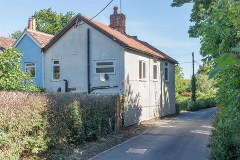 3 bedroom end of terrace house for sale, Pin Mill Road, Ipswich IP9