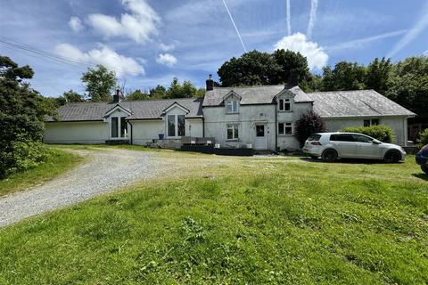 5 bedroom detached house for sale, Llanfynydd, Carmarthen