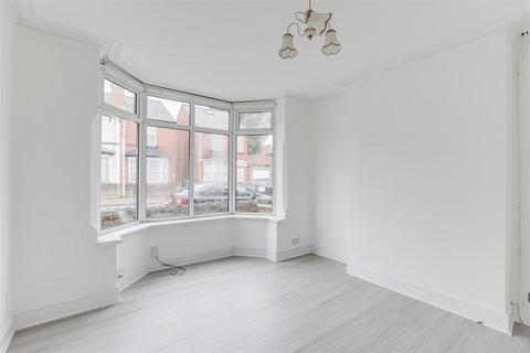 3 bedroom semi-detached house for sale, Stanley Road, Forest Fields NG7