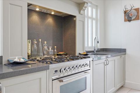 34 Douglas Road, London, E4 6DA