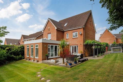 6 Campden Grove, Hatton Park, Warwick, CV35 7TY