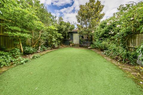 5 bedroom end of terrace house for sale, Bonser Road, Twickenham