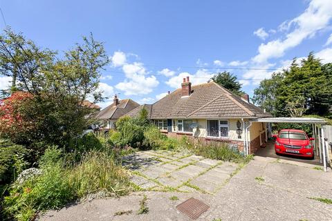 2 bedroom semi-detached bungalow for sale, Walton Road, Walton On The Naze CO14