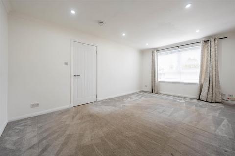 33 Woodlands Gardens Abercromby Street, Broughty Ferry, Dundee, DD5 2ST