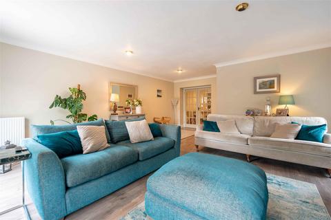 59 Craigie Road, Perth, PH2 0BL