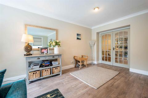 59 Craigie Road, Perth, PH2 0BL