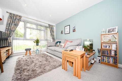 1 bedroom apartment for sale, Arncliffe Way, Warwick