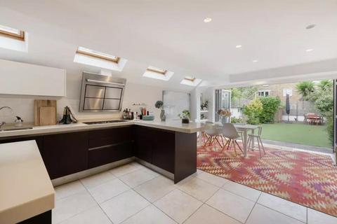 4 bedroom terraced house for sale, Stephendale Road, London SW6