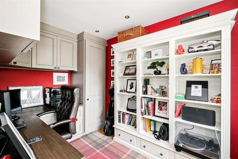 1 Oakhurst Gardens, London, E4 6BQ