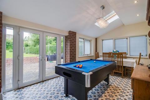 29 Lingwell Gate Lane, Lofthouse, Wakefield, WF3 3JL