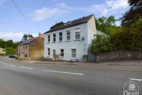 6 bedroom detached house for sale, St. Whites Road, Cinderford