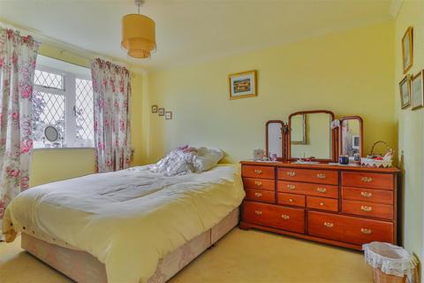 3 bedroom detached house for sale, Bourchier Close, Hadleigh, Ipswich