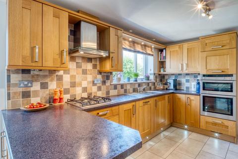 10 Claverham Park, Claverham, Bristol, BS49 4LS