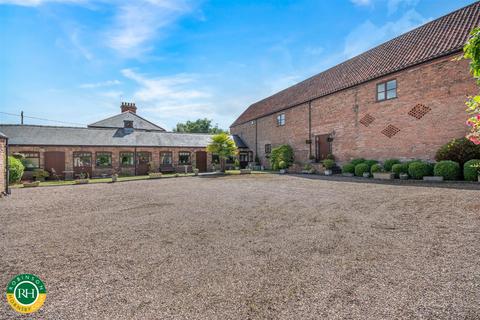6 bedroom house for sale, The Stables, Town Street, Lound