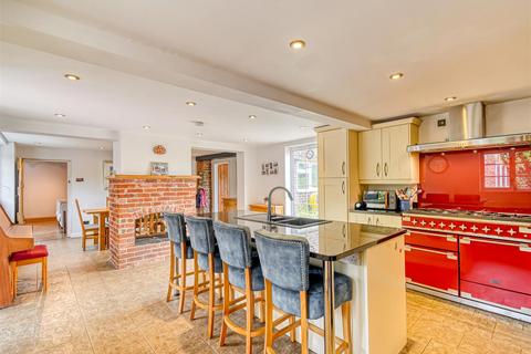 5 bedroom house for sale, Wootton Farmhouse, Wootton, Bridgnorth