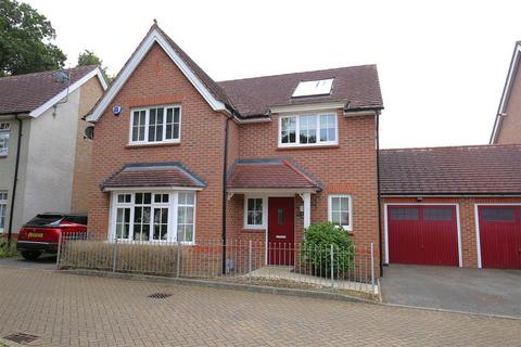 4 bedroom link detached house for sale, Keele Avenue, Maidstone