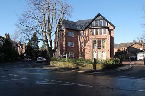 2 bedroom apartment to rent, Ashley Road, Hale, Altrincham