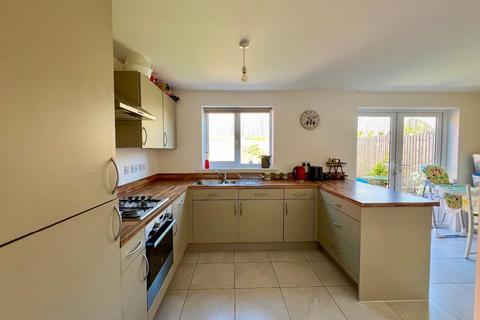 3 bedroom detached house for sale, Maes Brynach, Brynmenyn, Bridgend County Borough, CF32 9NA