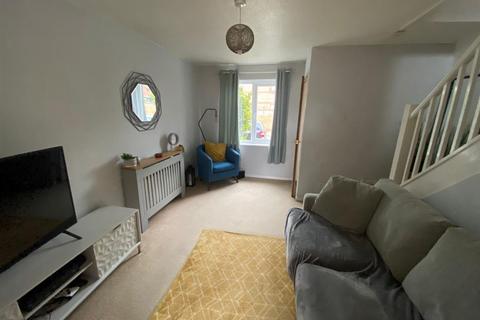 2 bedroom terraced house to rent, Royal Way, Exeter