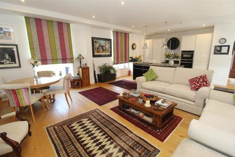 2 bedroom apartment to rent, Southernhay East, Exeter