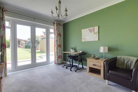 7 Claxton Road, Bexhill-on-sea, TN40 2PP
