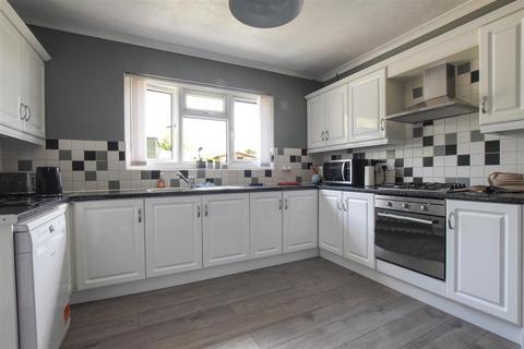 7 Claxton Road, Bexhill-on-sea, TN40 2PP
