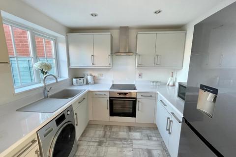 3 bedroom end of terrace house for sale, Bridge Meadow Way, Grange Park, Northampton NN4