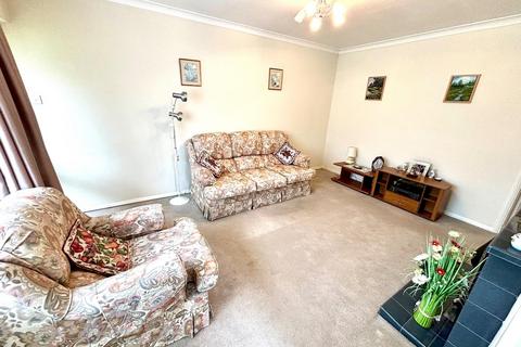 3 bedroom semi-detached bungalow for sale, Lynmouth Avenue, Abington Vale, Northampton NN3