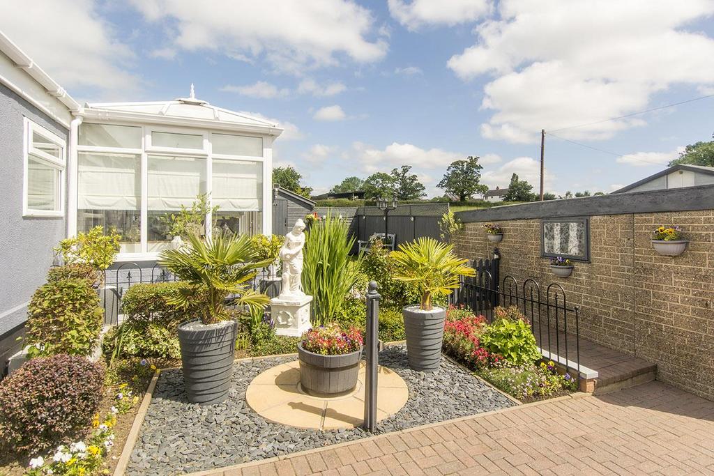 Front Garden Area